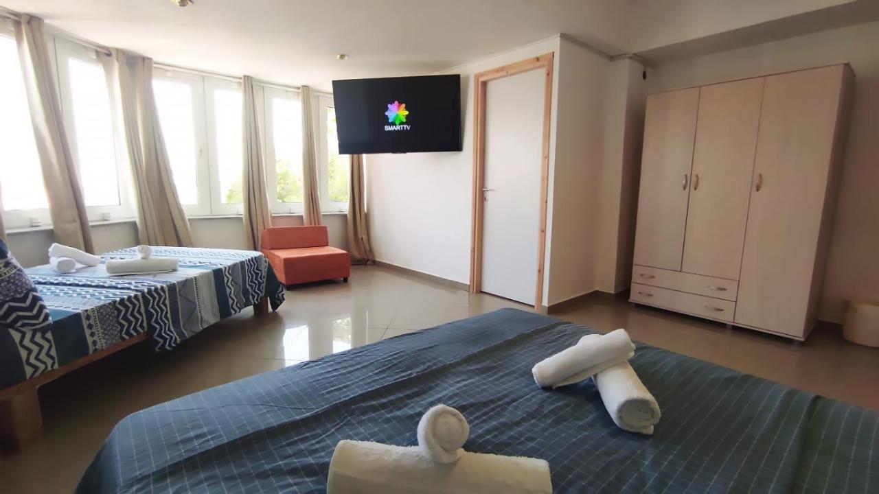 Guest House "Villa Klara Eilat" Heated Pool And Sauna All Year Round Kültér fotó