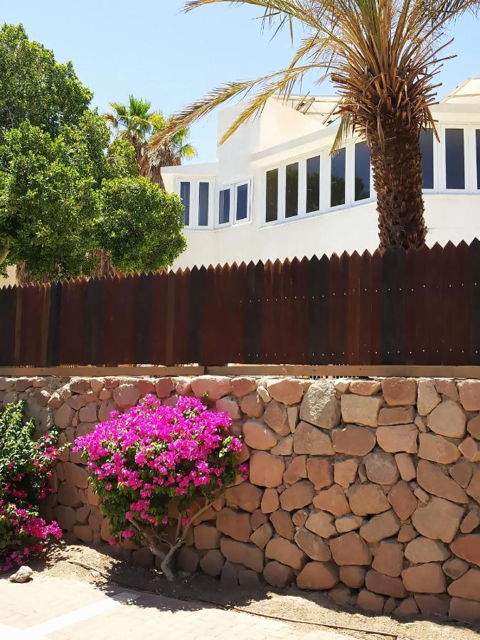 Guest House "Villa Klara Eilat" Heated Pool And Sauna All Year Round Kültér fotó